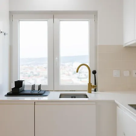 Sarava With Sea View In Buarcos Апартаменты *