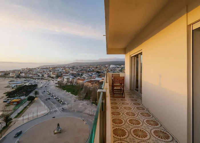 Sarava With Sea View In Buarcos Апартаменты