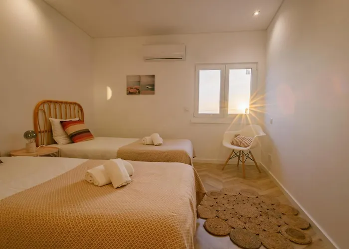 Sarava With Sea View In Buarcos פיגואיירה דה פוז